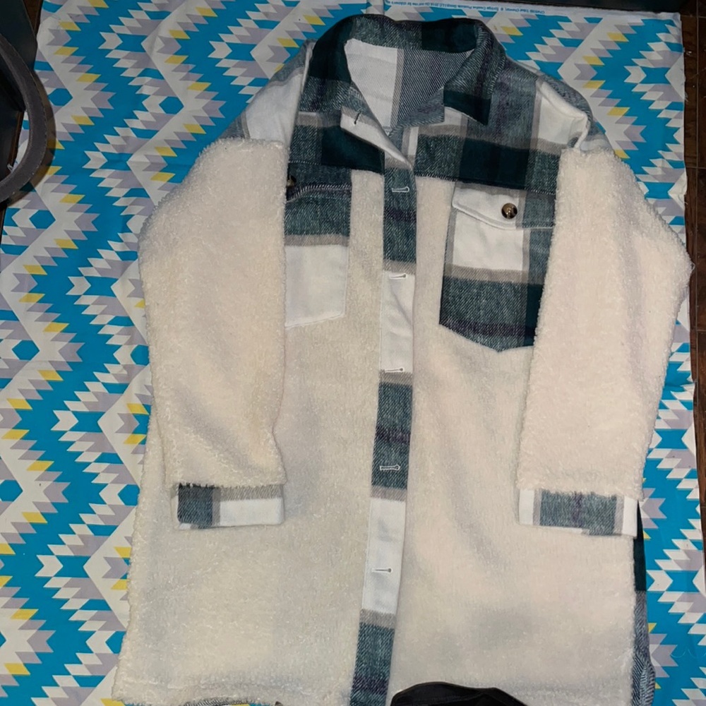 Plaid with fleece over size shirt/Light jacket